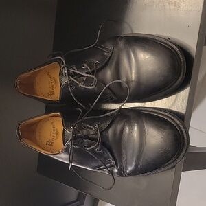 Doc Martin's Oxford Shoes